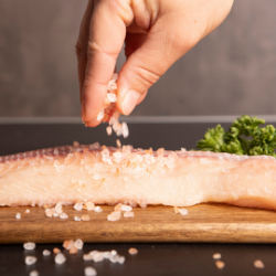 Bild von Fangfrischer Fisch - 1 Welshälfte (=1 Filet mit Haut) - Vorbestellung 07. Juni