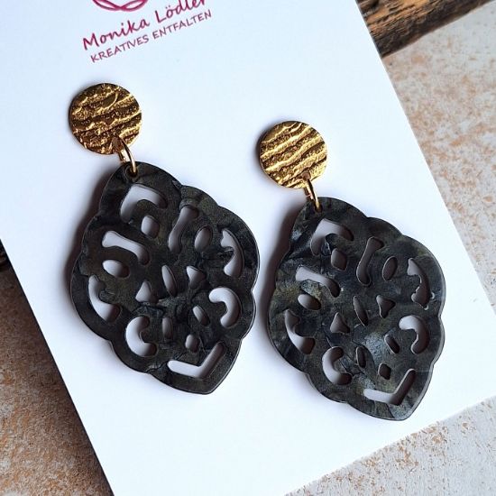 Bild von  Ornament-Ohrstecker - Rhombusform aus Resin black - Stecker goldfarbig