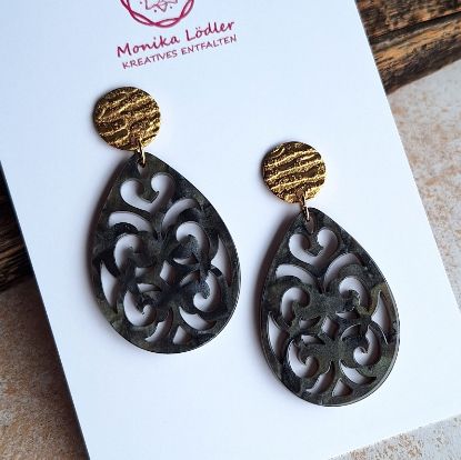 Bild von Ornament-Ohrstecker - Tropfenform aus Resin - black - Stecker goldfarbig