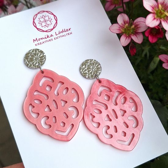 Bild von Ornament-Ohrstecker - Rhombusform aus Resin - fruit dove pink